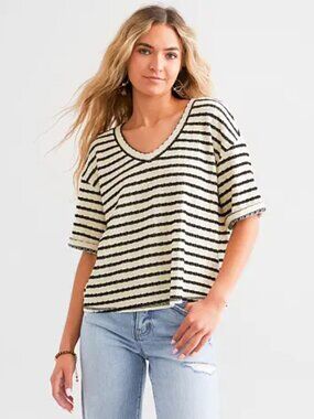 BKE Striped V-Neck Textured Top | Coastal Boho | Size Medium | EUC